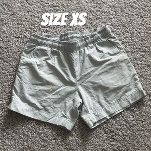 Women’s Columbia PFG shorts size XS